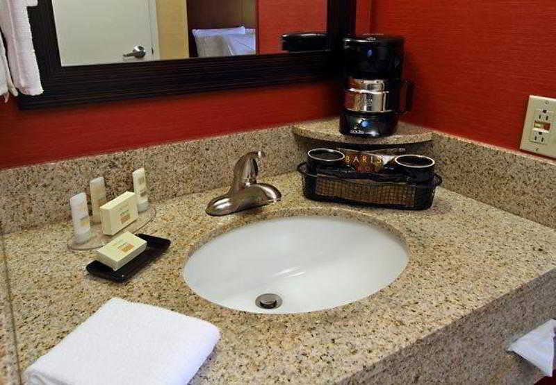 Courtyard By Marriott Richmond Berkeley Hotel Kültér fotó