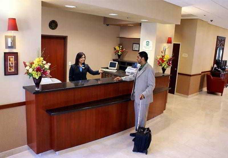 Courtyard By Marriott Richmond Berkeley Hotel Beltér fotó